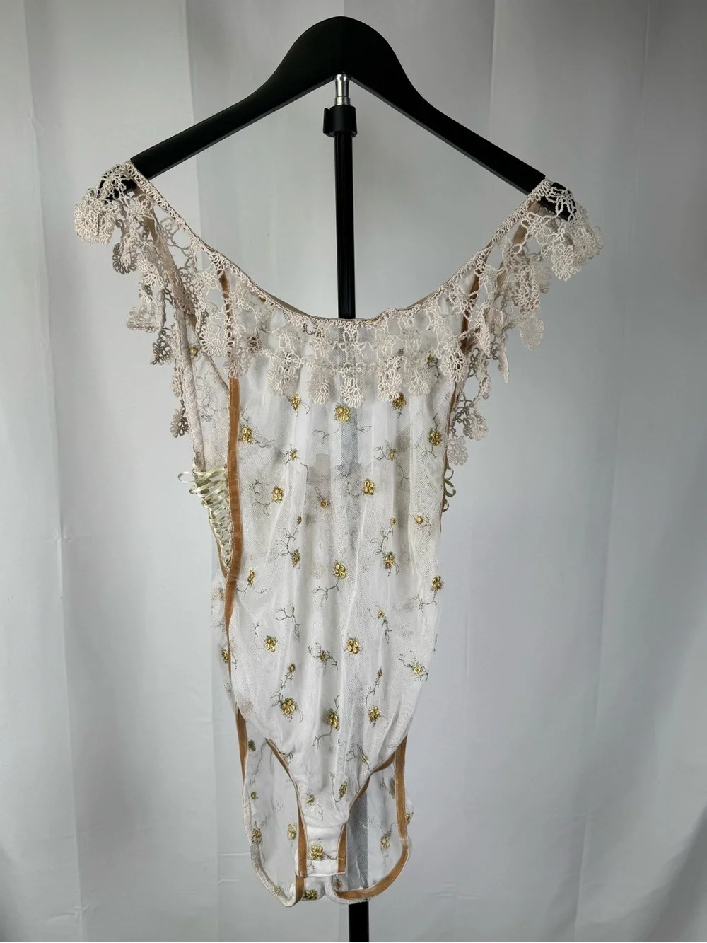 Free People Mischa Embroidered Lace Mesh Bodysuit Ivory Floral Boho Size Small